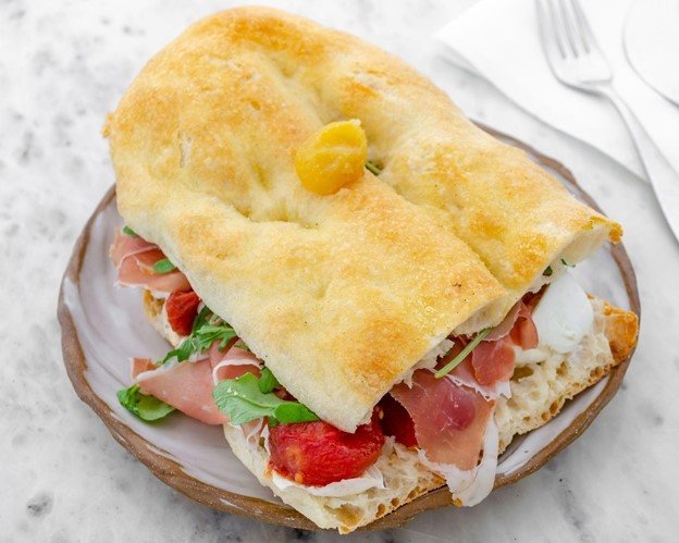 La Bufalina: prosciutto, tomato confit and mozzarella di bufala